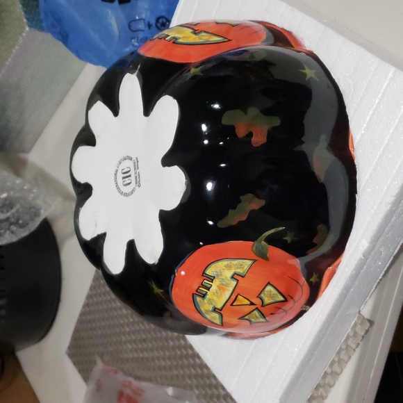 Halloween Pumpkin Bowl - Picture 4 of 12